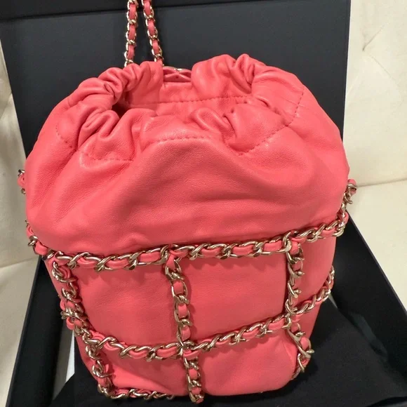 Chanel Chain drawstring Bag - Picture 11 of 14